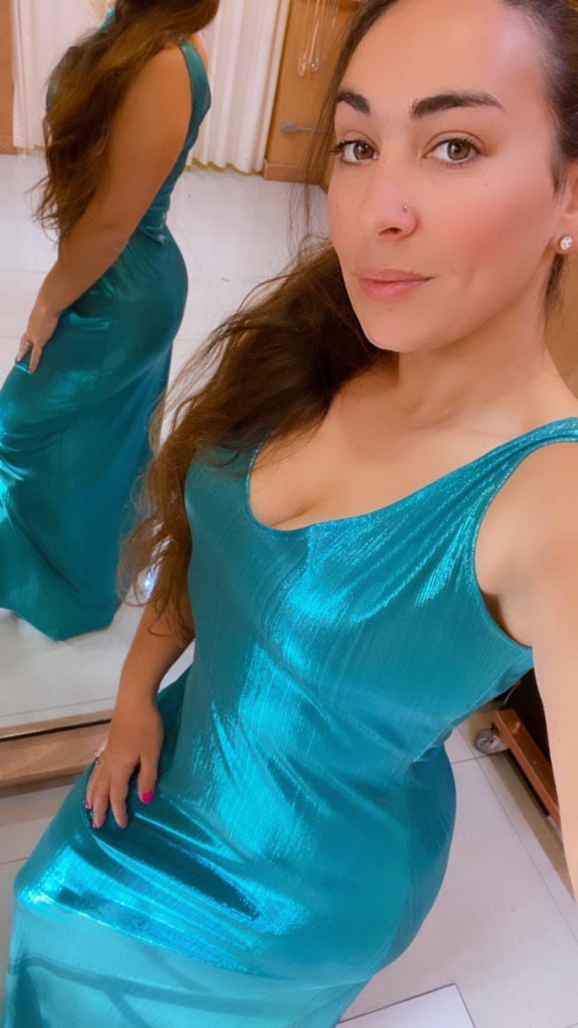 Vestido largo con escote forma V