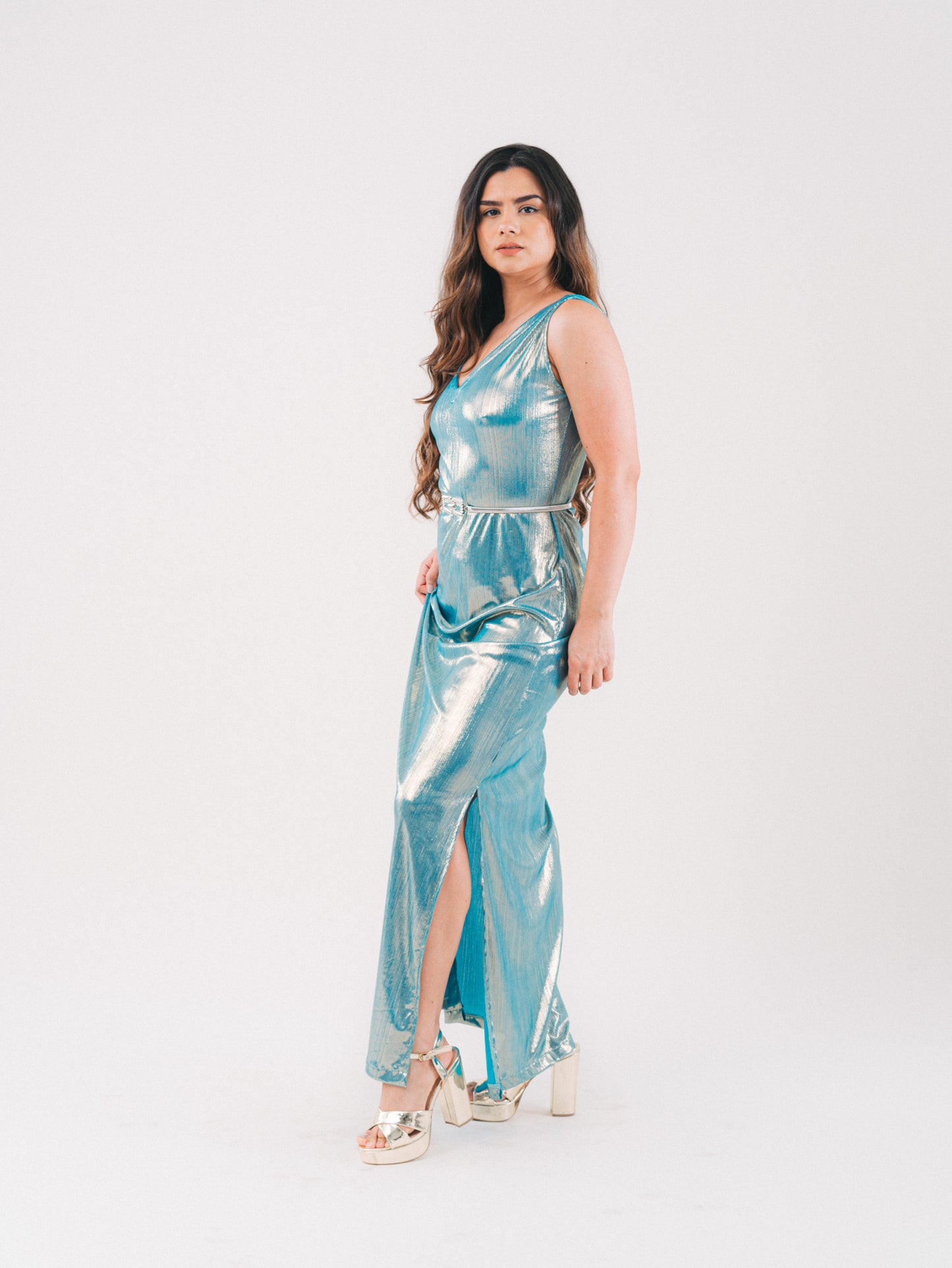 Vestido largo con escote forma V