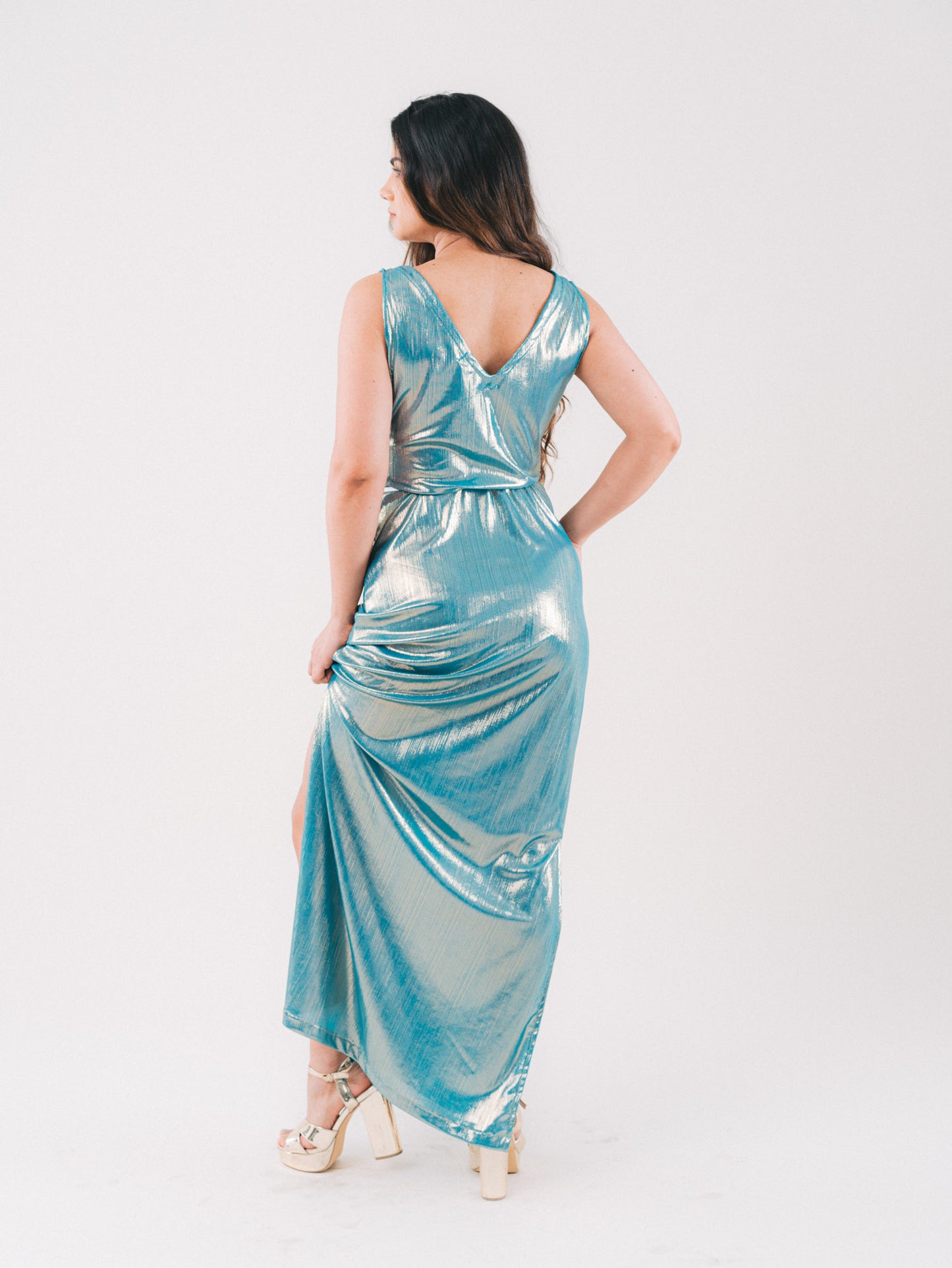 Vestido largo con escote forma V