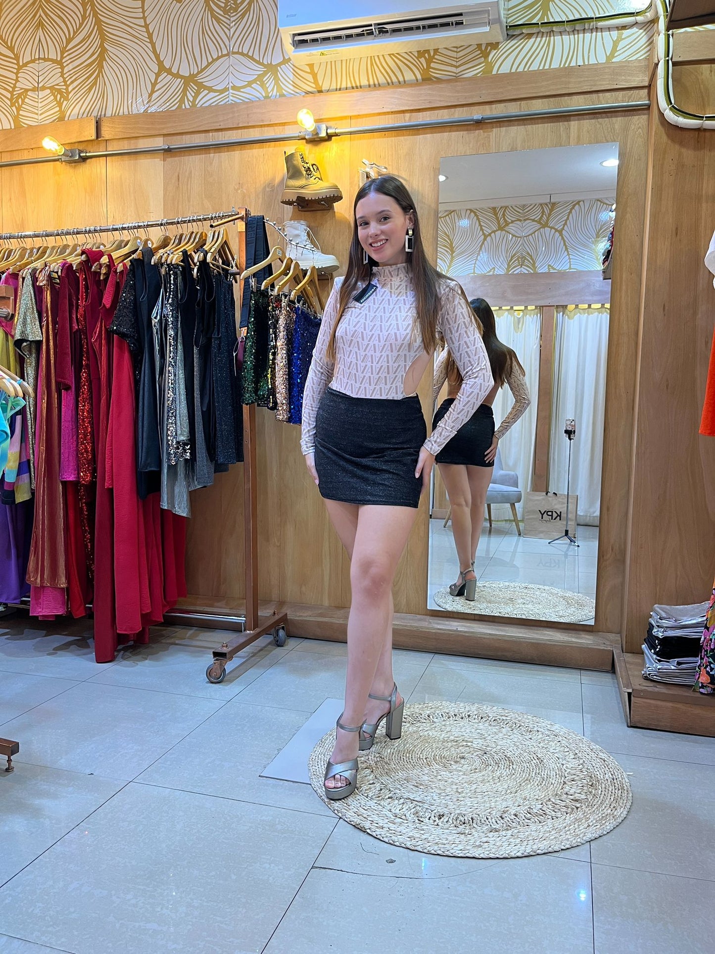 Body Andressa espalda descubierta