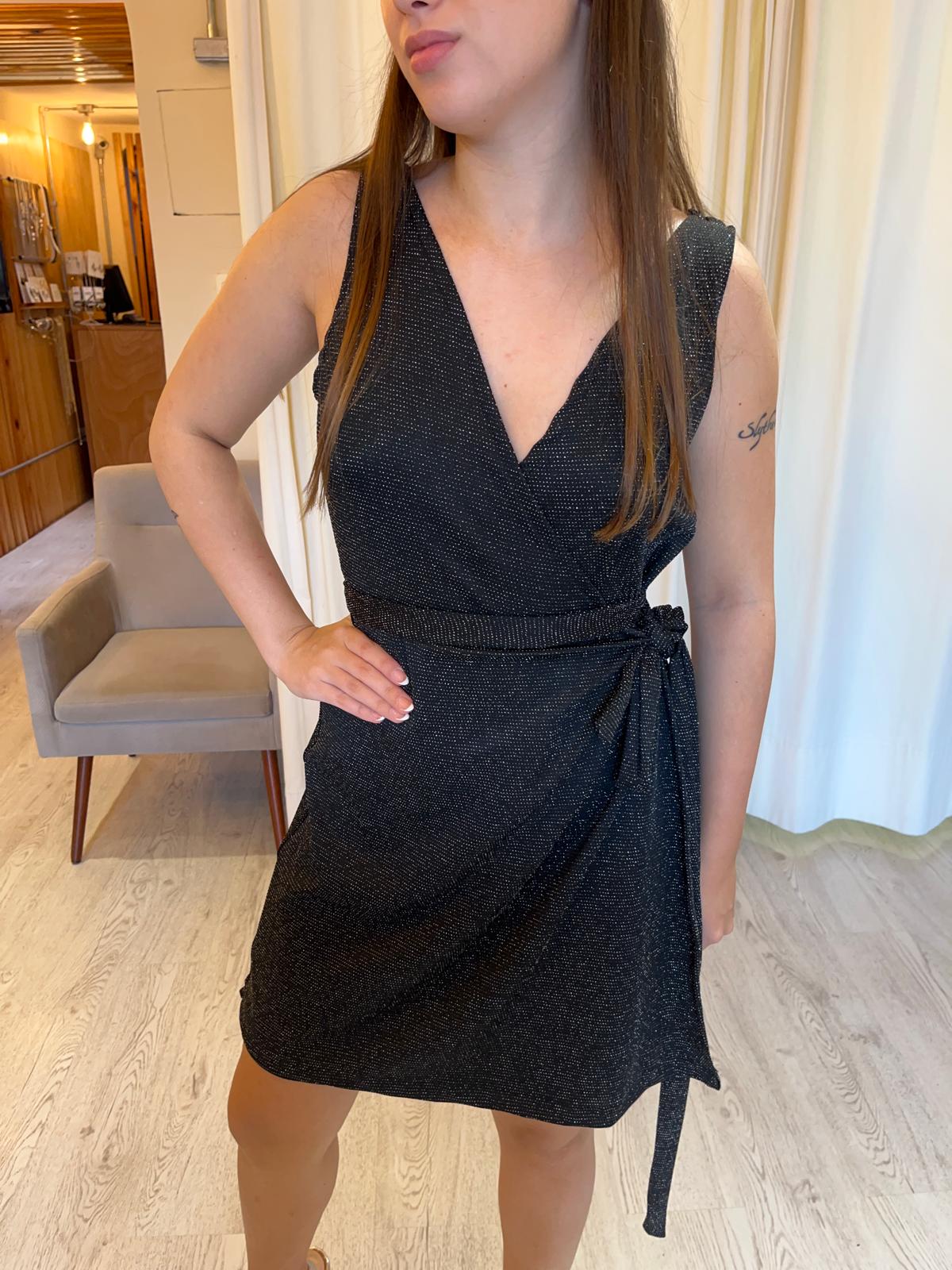 Vestido cruzado corto