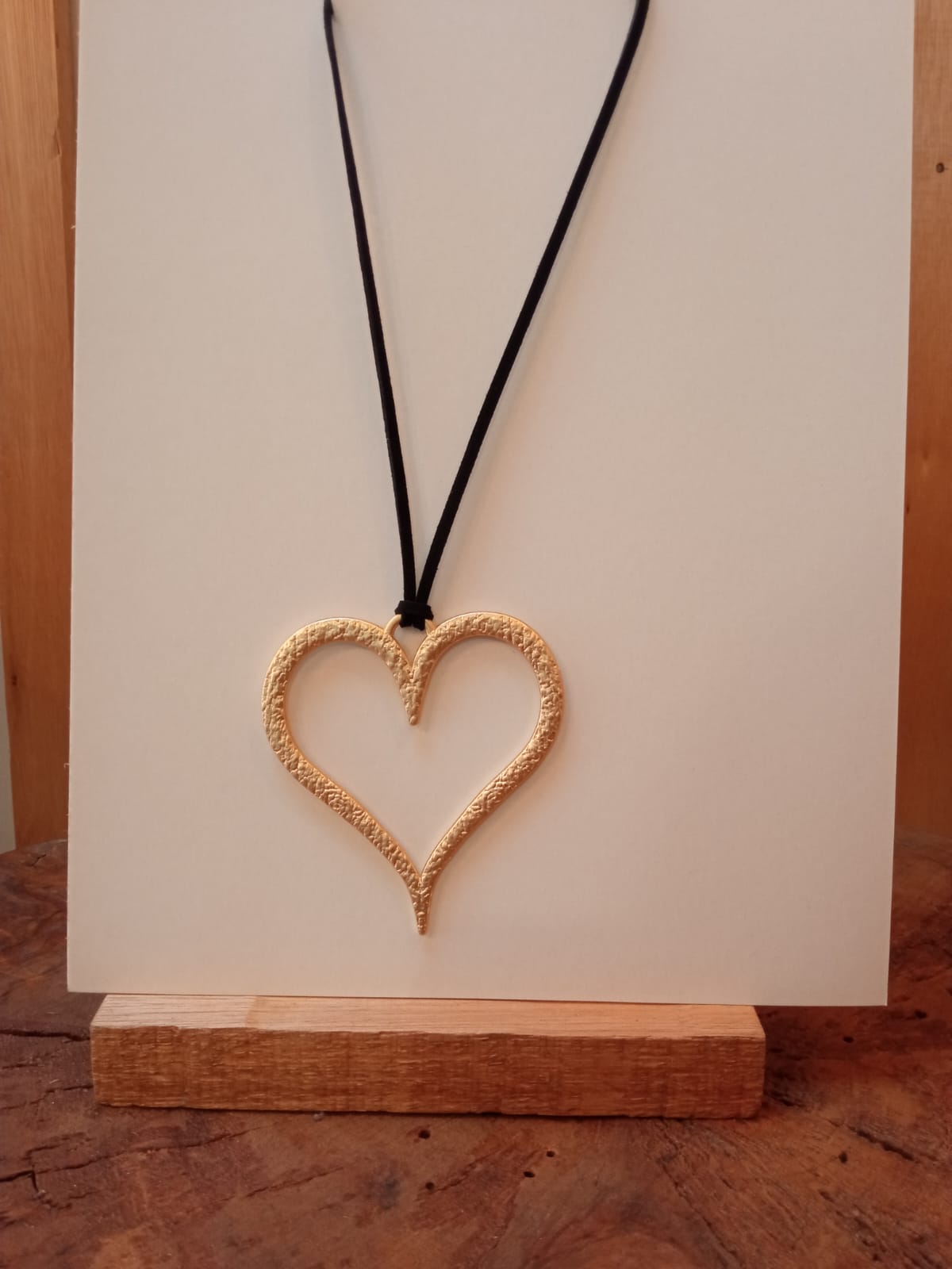 Colar Chocker Corazon