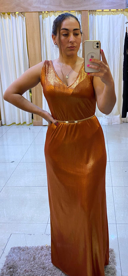 Vestido largo con escote forma V