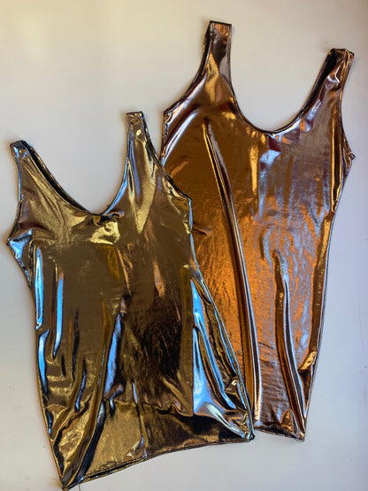 Vestido corto al cuerpo