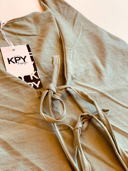 Blusa nudos