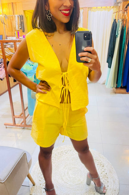 Blusa nudos