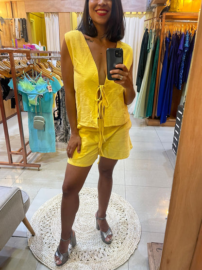 Blusa nudos