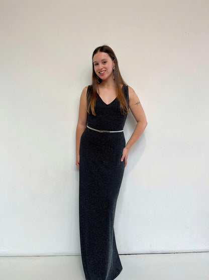Vestido largo con escote forma V